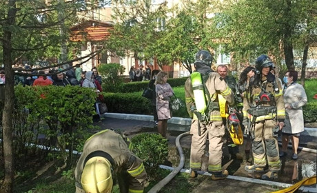 У Сарнах горів ліцей: евакуювали 23 людини