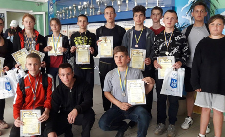 Легкоатлети КДЮСШ «Юність» Балаклеївської громади завоювали 11 призових місць в обласному чемпіонаті