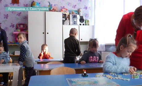 Працівники чотирьох закладів освіти Сватівської громади повністю вакцинувалися проти COVID-19