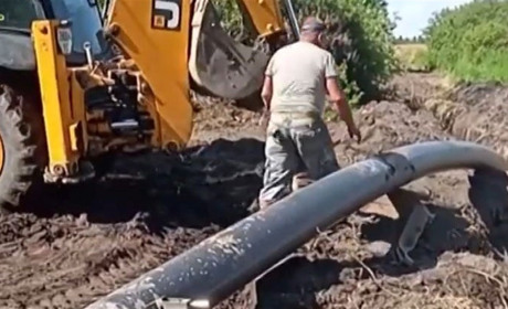 Працівники КП «Червоноградводоканал» замінили ділянку магістрального водопроводу біля села Глухів