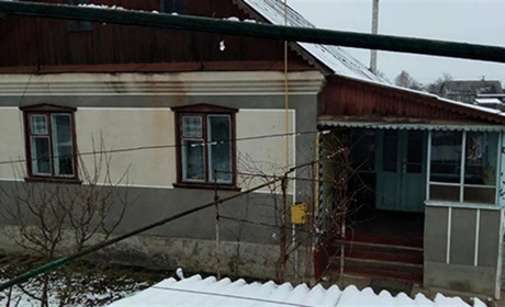 В Ізяславі невістка шваброю забила до смерті свекруху