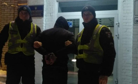 В Червонограді – чергове вбивство! На Тарнавського 32-річний раніше судимий чоловік вбив 72-річного