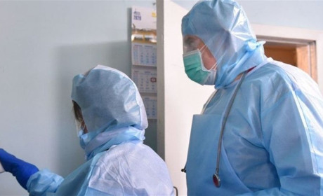 На Херсонщині з 28 хворих на коронавірус 12 медиків