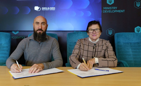 Студениківська громада підписала меморандуми з прифронтовими громадами Луганщини