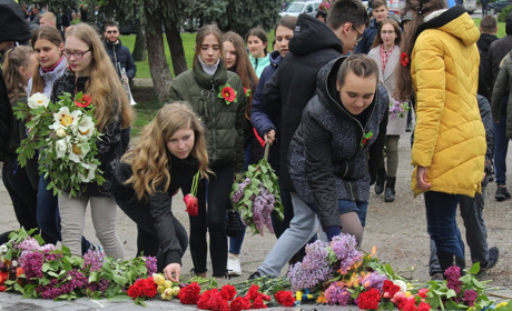 Фоторепортаж: в Барі відзначили День пам'яті та примирення