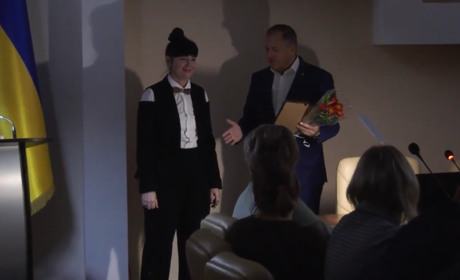 В Южному відзначили день самоврядування за умов блекауту