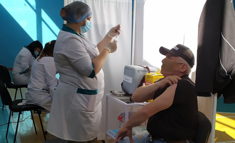 В Измаиле стартовала массовая вакцинация от коронавируса (видео)