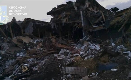 Вночі російські терористи з авіації атакували Дар’ївку на Херсонщині: постраждали четверо людей