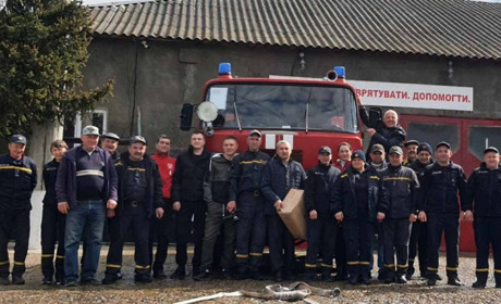 Виїжджаючи на виклик, захарівські рятувальники ніколи не кажуть "останній виїзд"