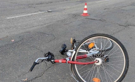 Велосипедист і мотоцикліст постраждали в ДТП у селі Красносілля