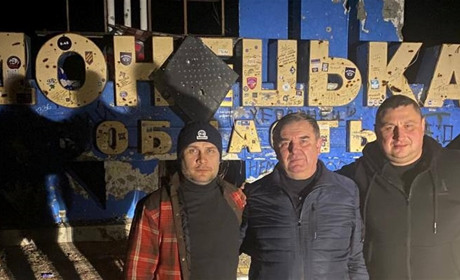 Наших захисників на Донеччині відвідали звягеляни: що передали військовим