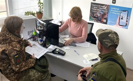 В Уманському ЦНАПі підвели підсумки року: 315 видів послуг, 4,4 млн. грн. до міського бюджету
