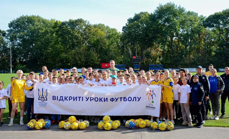 Фізкультурно-спортивний фестиваль «Відкриті уроки футболу» у Кагарлику