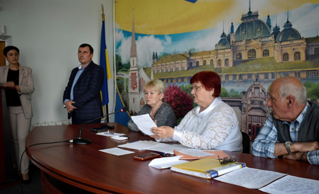 Активні громадяни Жмеринки розглядають важливі для громади питання: засідання Громадської ради
