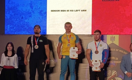 Працівник Хмельницької АЕС Олег Жох – чемпіон світу з армрестлінгу