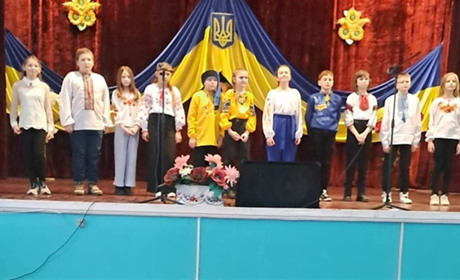 Жителі села Великої Каратулі на Переяславщині провели концерт і зібрали кошти для ЗСУ