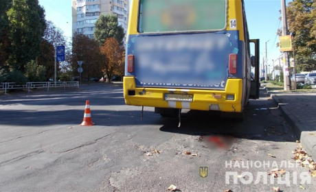 У Херсоні в ДТП за участі маршрутки загинула жінка — поліція встановлює обставини ДТП