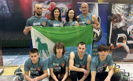 16 нагород і рекорд України: як виступили сарненські гирьовики на Чемпіонаті України