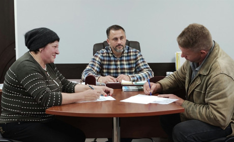 Предприниматели Попаснянской громады заключают договоры на вывоз мусора