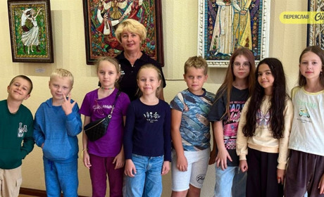 До Дня міста у Переяславі відкрили виставку унікальних робіт Ганни Самутіної ФОТО