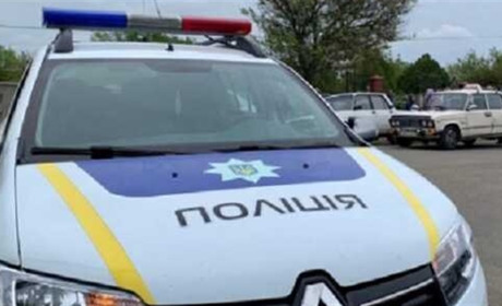 Жителі Переяславщини заявляли про шахрайство, несплату аліментів і ями на дорогах: хроніка поліції