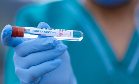 В Україні за добу COVID-19 підтвердили у 328 людей: яка ситуація на Луганщині і Сватівщині