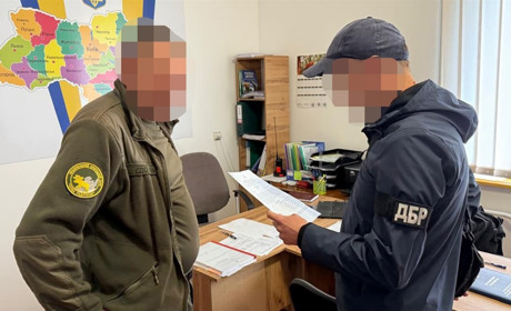 Керівника нацпарку в Сарненському районі підозрюють у причетності до незаконної вирубки дерев