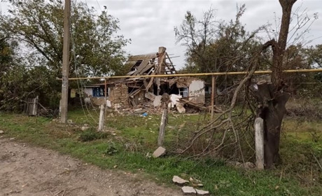 Окупати на Херсонщині викрадають автівки з причепами та човни, вивозять награбоване