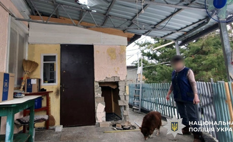 Загарбники атакували 28 міст і сіл Херсонщини: постраждали поліцейські, медпрацівники, підліток