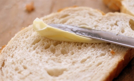 Молочні продукти для закладів освіти Калинівки постачатиме підприємство родини нардепа Юрчишина