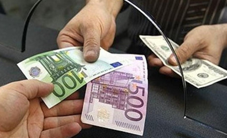 Где  и в какое время менять валюту, чтобы остаться с максимальной выгодой