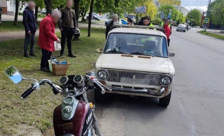 У центрі Шостки сталось ДТП, мотоцикліст потрапив у лікарню