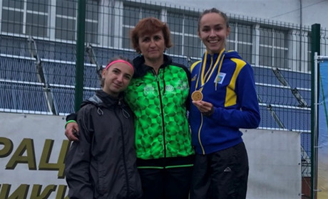 Аліна Лістунова здобула золото на Чемпіонаті України з легкої атлетики серед юніорів