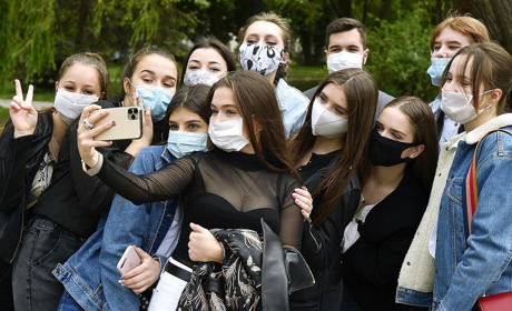 Очікування та реальність: що думають одинадцятикласники про випускний, який не відбувся