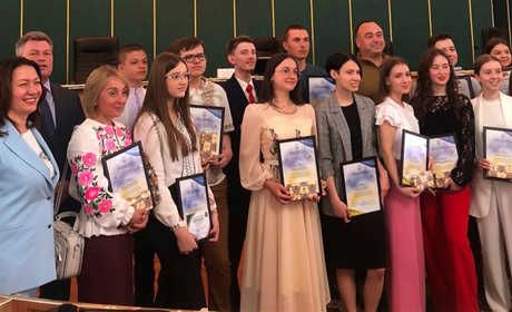 Вітаємо славутчан переможців всеукраїнських учнівських олімпіад