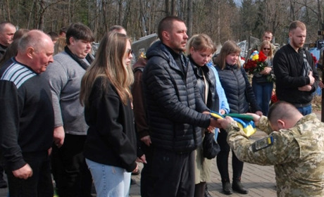 Трагедія однієї родини: син зустрівся на небі з мамою-захисницею