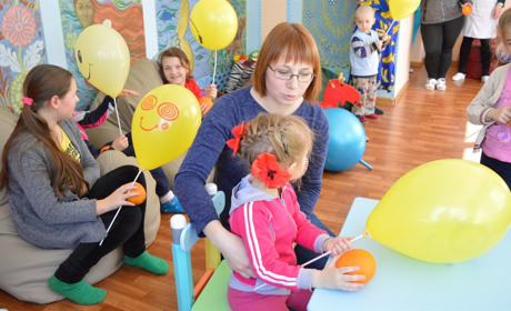 «Будь здоровим!» Сусіди.Сіту провели акцію для пацієнтів педіатричного відділення Корюківської ЦРЛ
