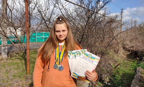Сватівчанка привезла срібну медаль з Чемпіонату України з важкої атлетики: подробиці