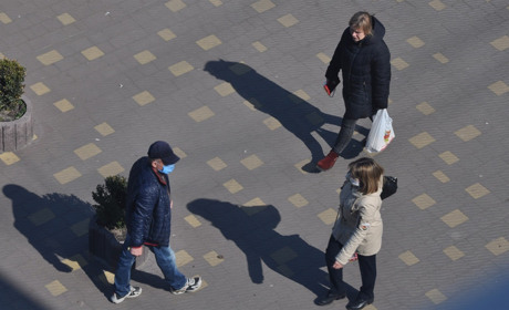 Масковий режим у Сарнах: чи потрібно носити маски у 2021 році та що про це думають місцеві жителі