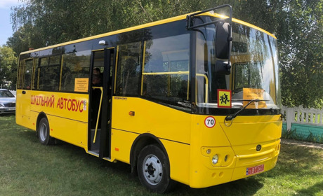 Сарненщина отримала нові шкільні автобуси
