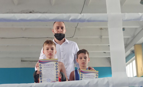 З Вугледару покровські боксери повернулися з нагородами