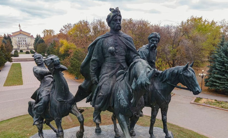 Відгадай популярних жовтоводців у нашому тесті