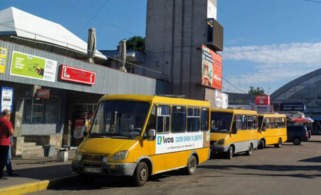 Маршрутки оминають Межиріччя. Представник громади звернувся до членів виконавчого комітету