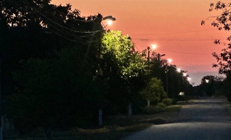 У селі Сичавка "засвітили" найдовшу вулицю