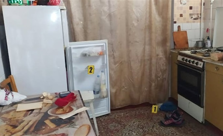 У Старокостянтинові 37-річного чоловіка засудили до 8 років за побиття знайомого до смерті