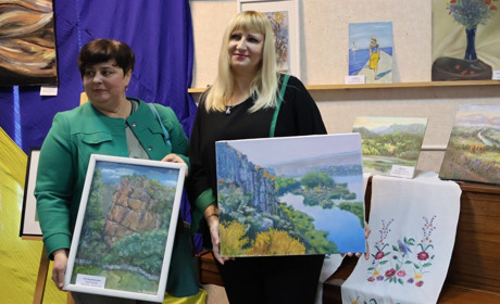 В Южноукраїнську проходить благодійна художня виставка «Об'єднані заради Перемоги»