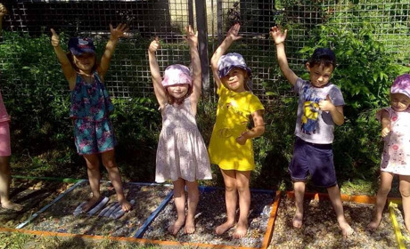 Територія «Чебурашки» стала яскравішою: як старокостянтинівці  допомогли дитсадку