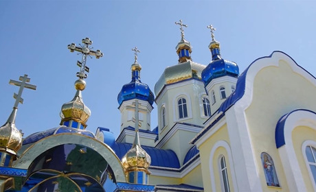 Коли у храмах Звягеля відбудуться Великодні богослужіння та освячення пасок: розклад