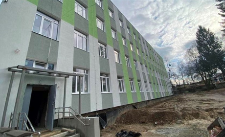 У Звягелі переселенцям планують надати 47 смартквартир — триває реконструкція гуртожитку