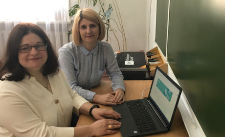 Вчителі хочуть у школу! Чому дистанційне навчання виснажує більше, ніж звичайні уроки